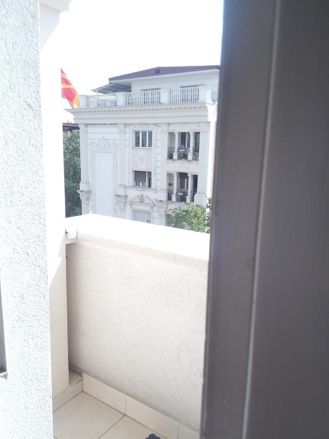 The Most Central Skopje Apartment ภายนอก รูปภาพ